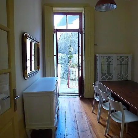 Hostel Canvas Atelier *