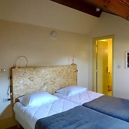 Canvas Atelier Hostel