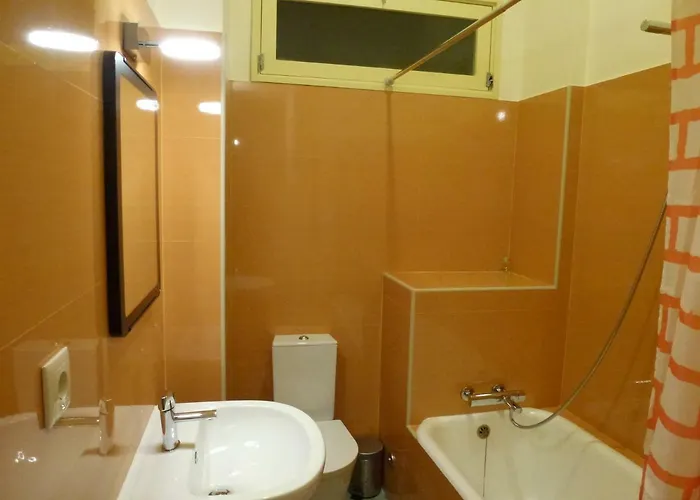 Canvas Atelier Hostel