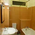 Canvas Atelier Hostel