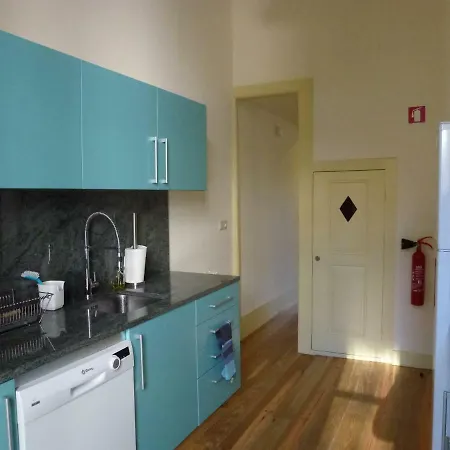 بيت شباب Canvas Atelier